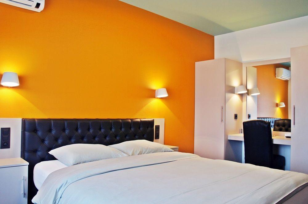 Belrom Hotel Sint-Truiden Bagian luar foto