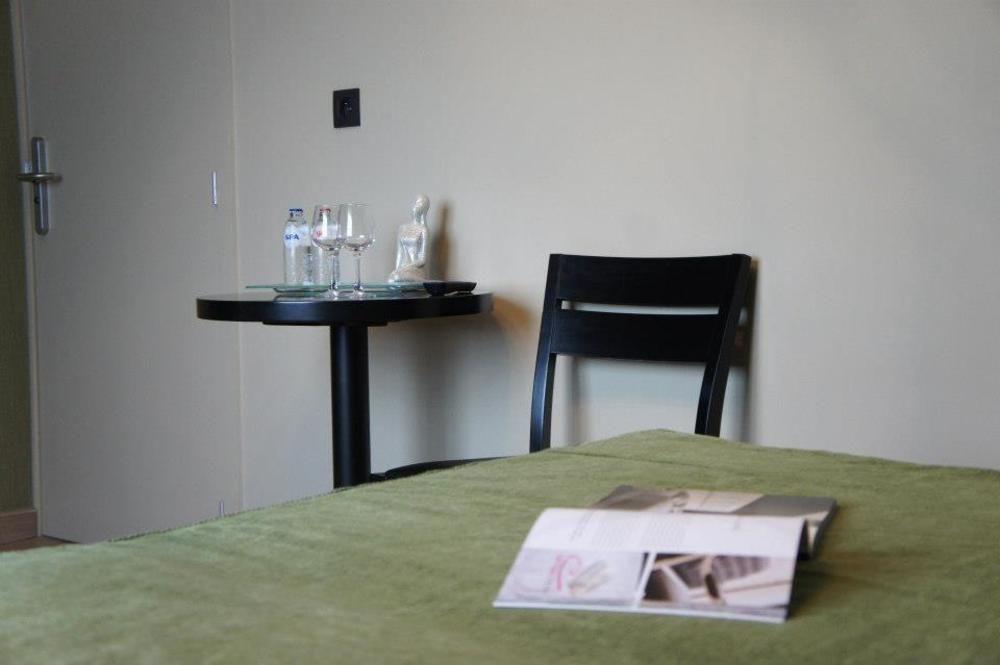 Belrom Hotel Sint-Truiden Bagian luar foto