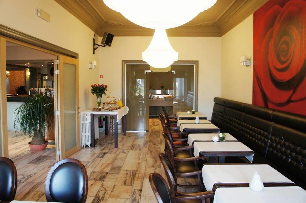 Belrom Hotel Sint-Truiden Bagian luar foto