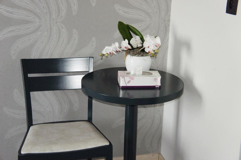 Belrom Hotel Sint-Truiden Bagian luar foto
