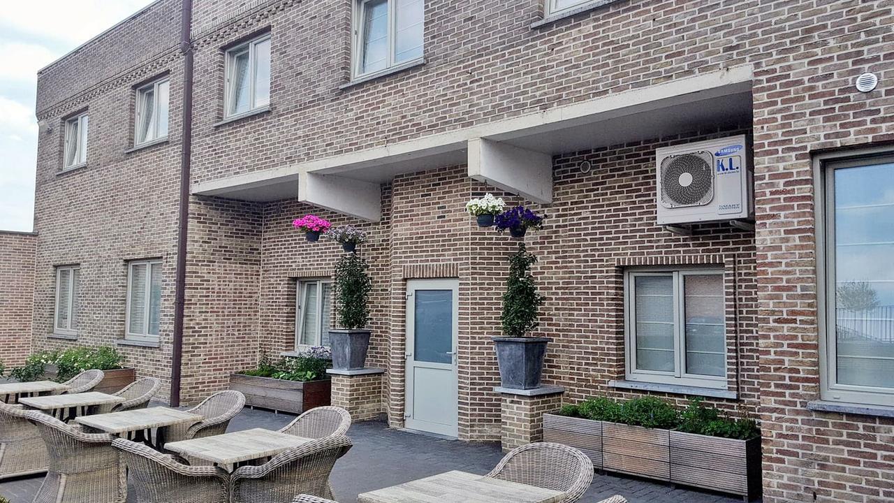 Belrom Hotel Sint-Truiden Bagian luar foto