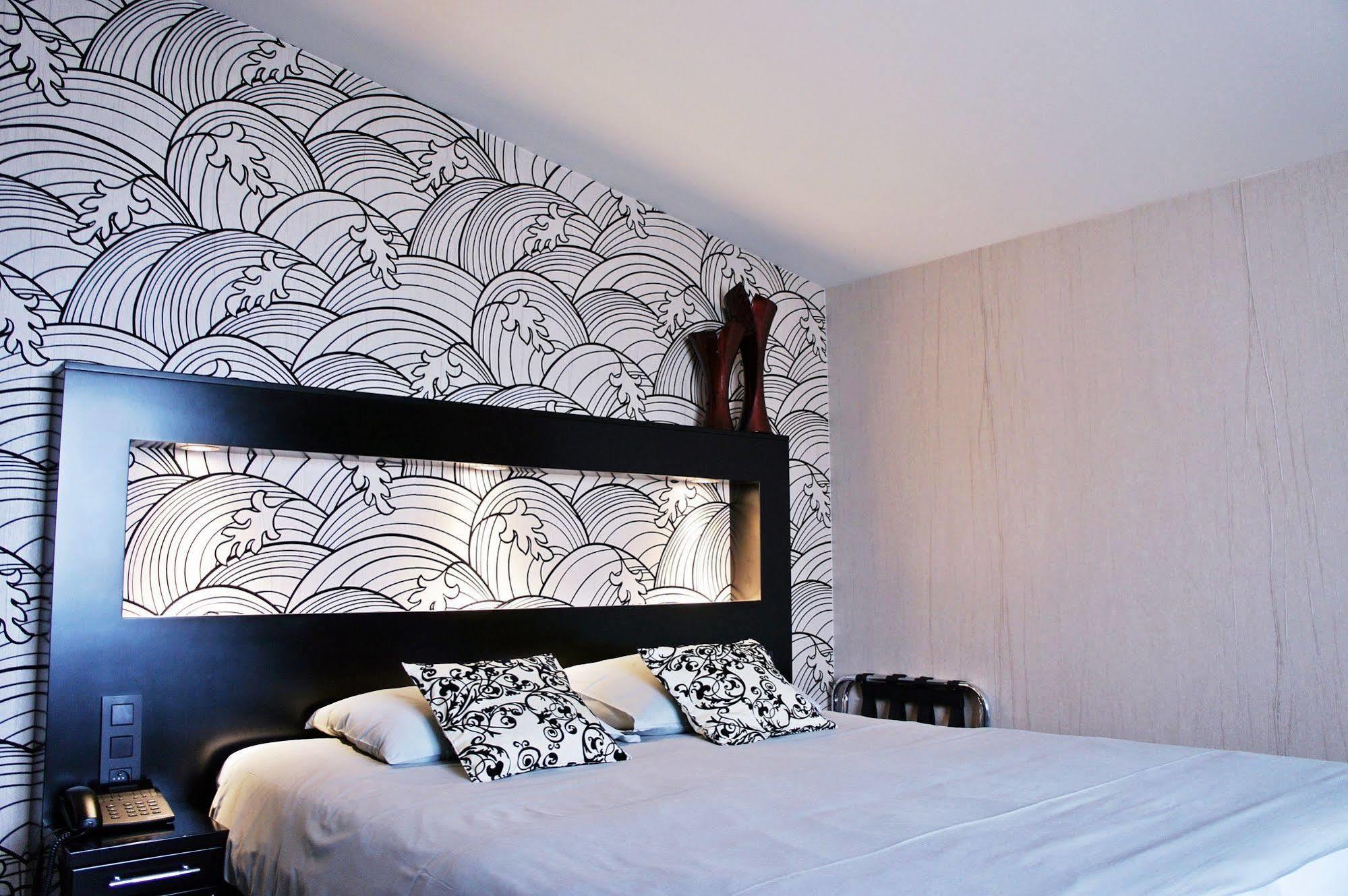 Belrom Hotel Sint-Truiden Bagian luar foto