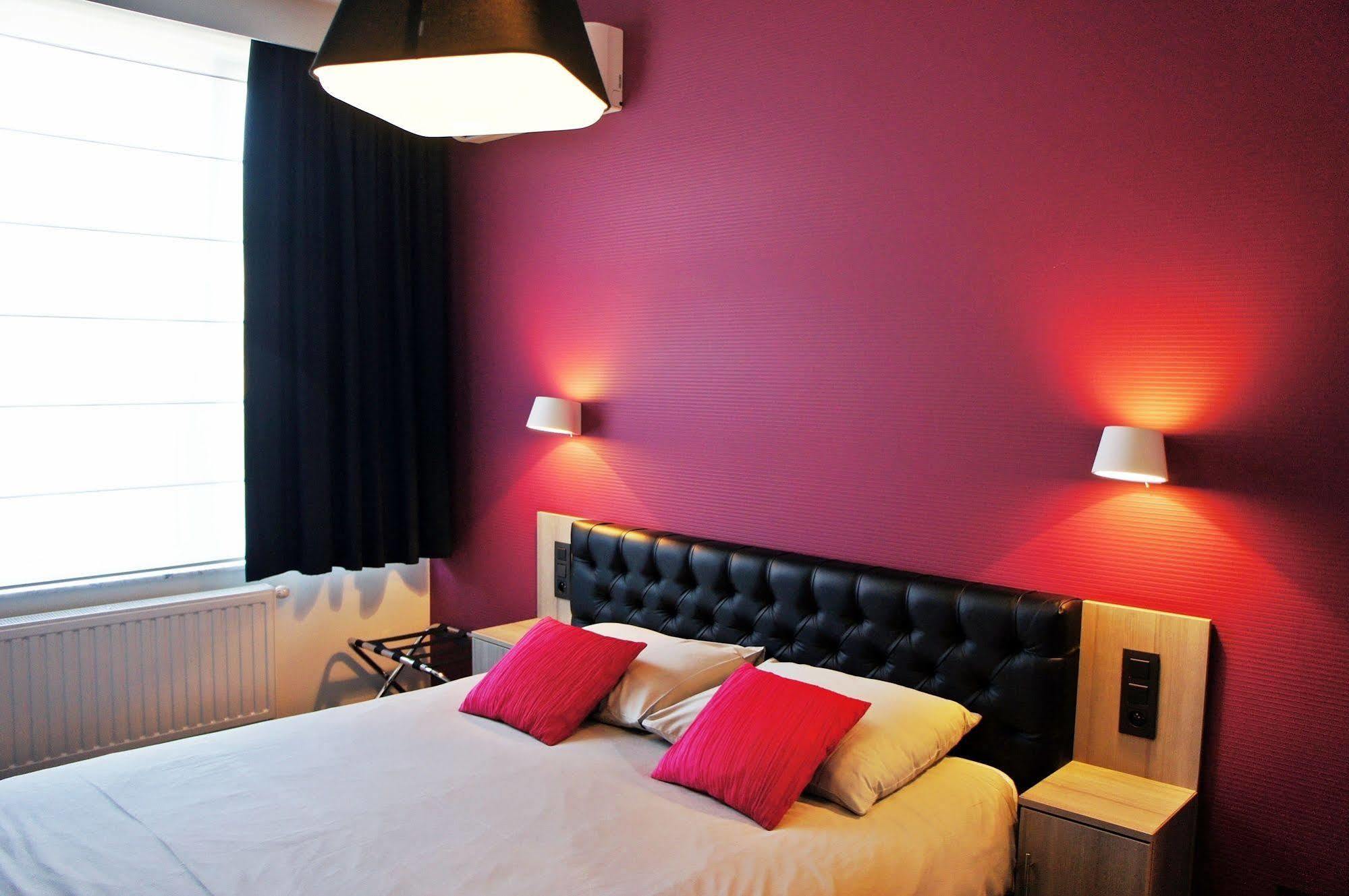 Belrom Hotel Sint-Truiden Bagian luar foto